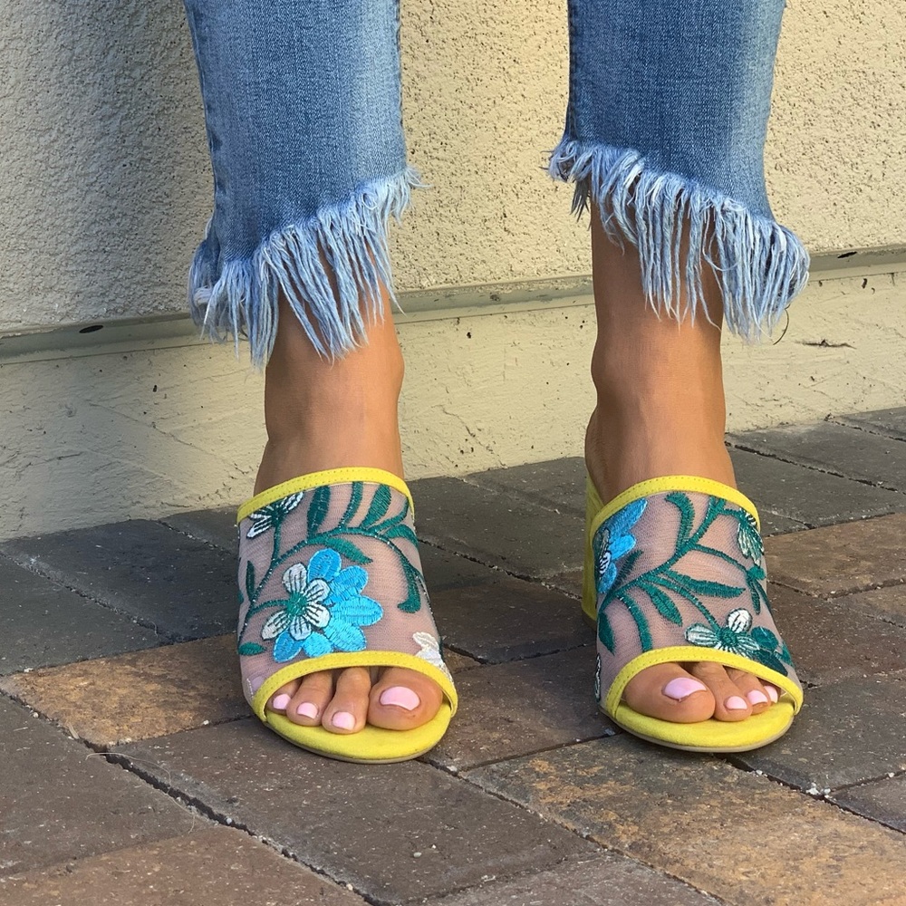 Brisbane Floral Mesh Embroidered Block Heel Mule - Picture 6 of 8